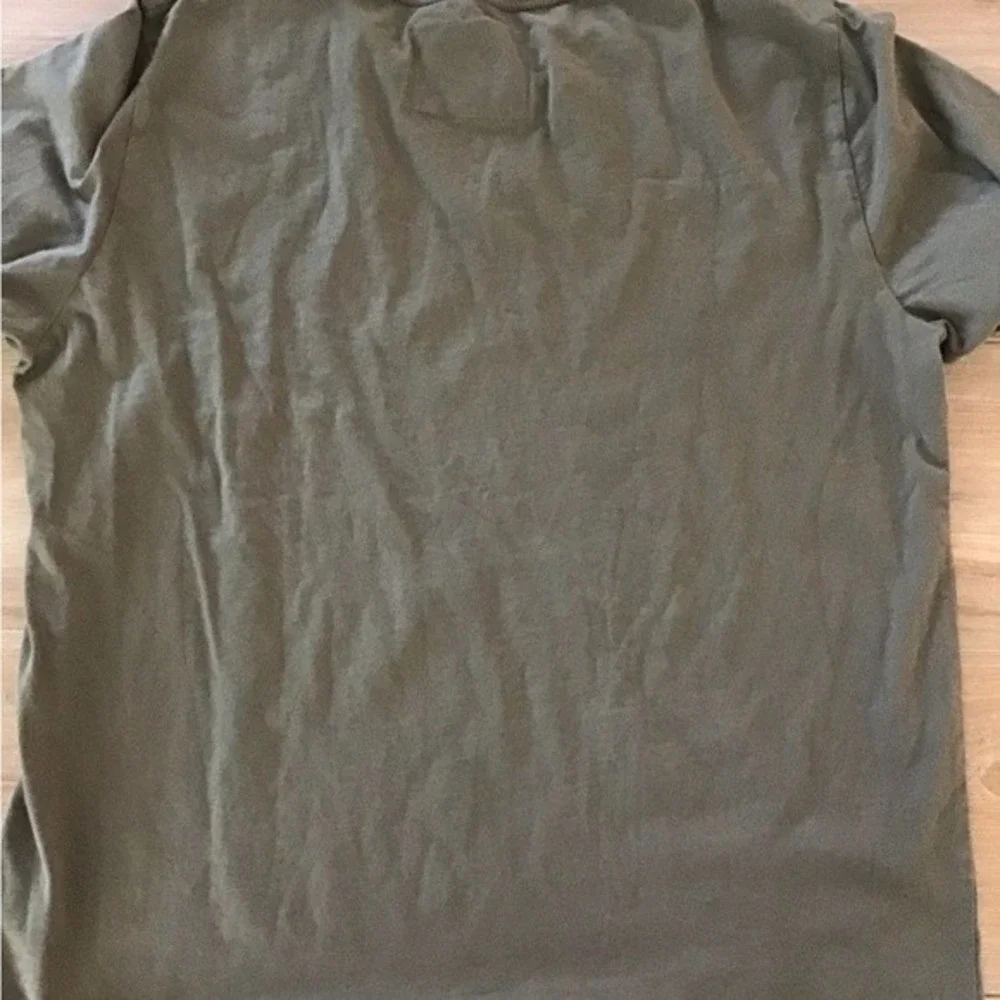 True Religion Guitar/Buddha Tee L